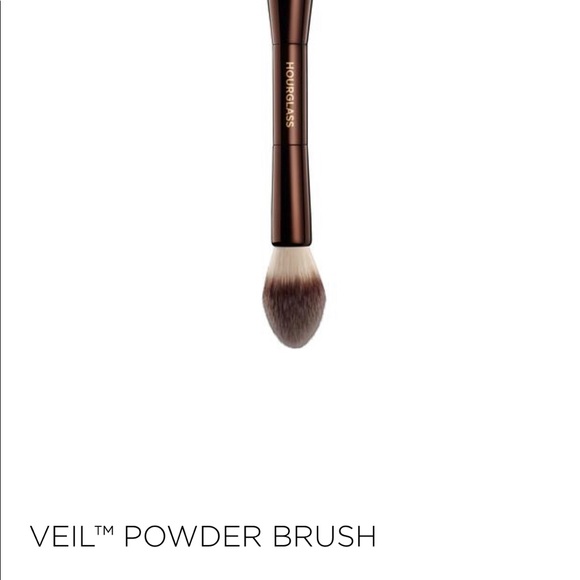 Hourglass Brand New (Duo) - Foundation & Brush - Picture 3 of 4